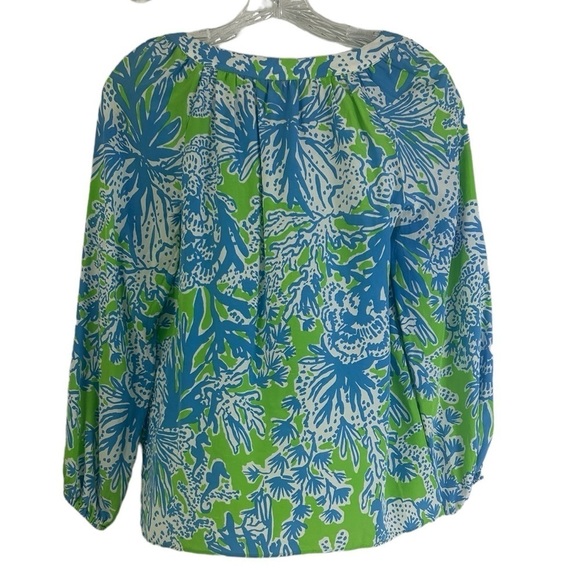 Lilly Pulitzer Elsa Top Biggest Fan Blue Green 100% Silk Seahorse Coral XS READ - Picture 3 of 12